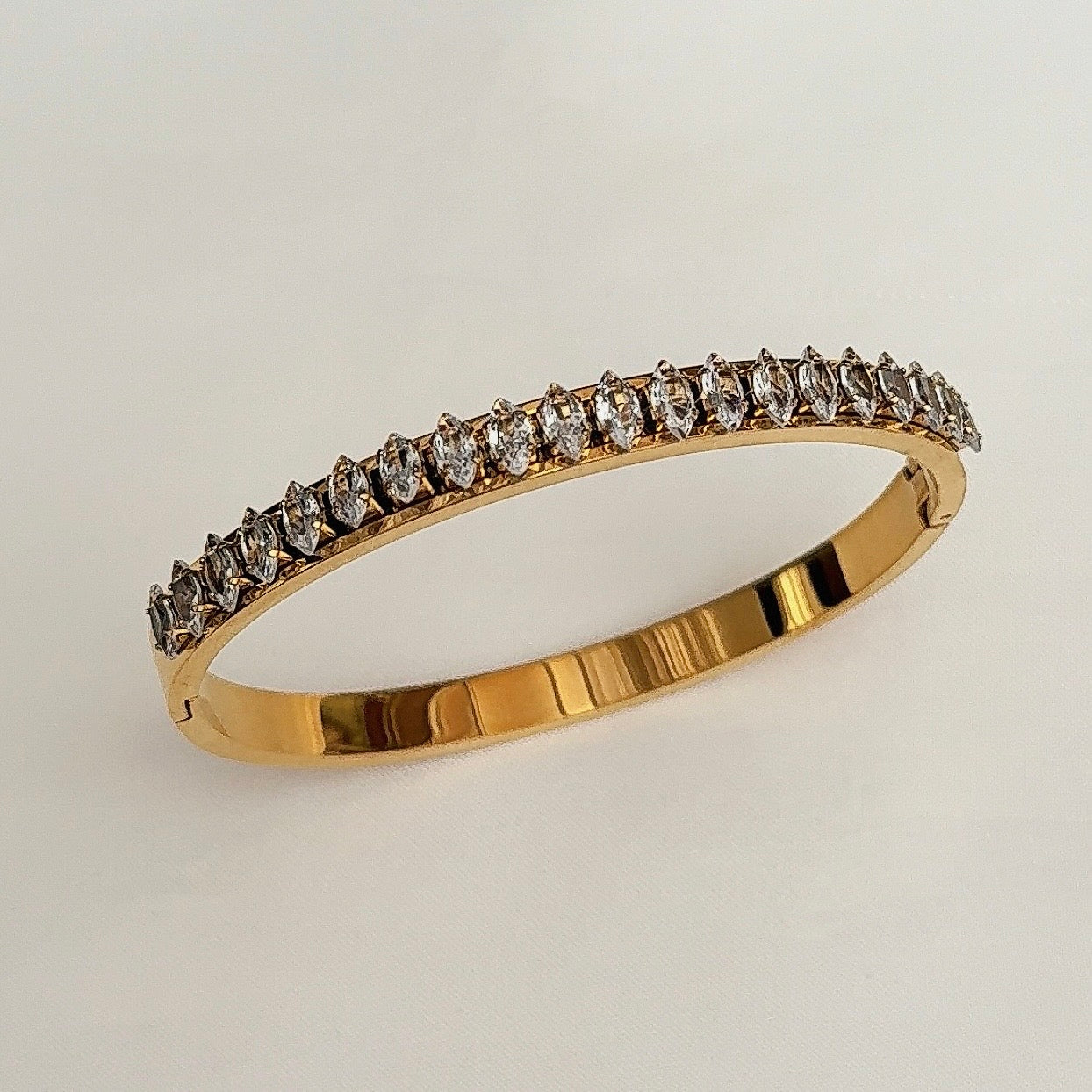 Tara | Bangle