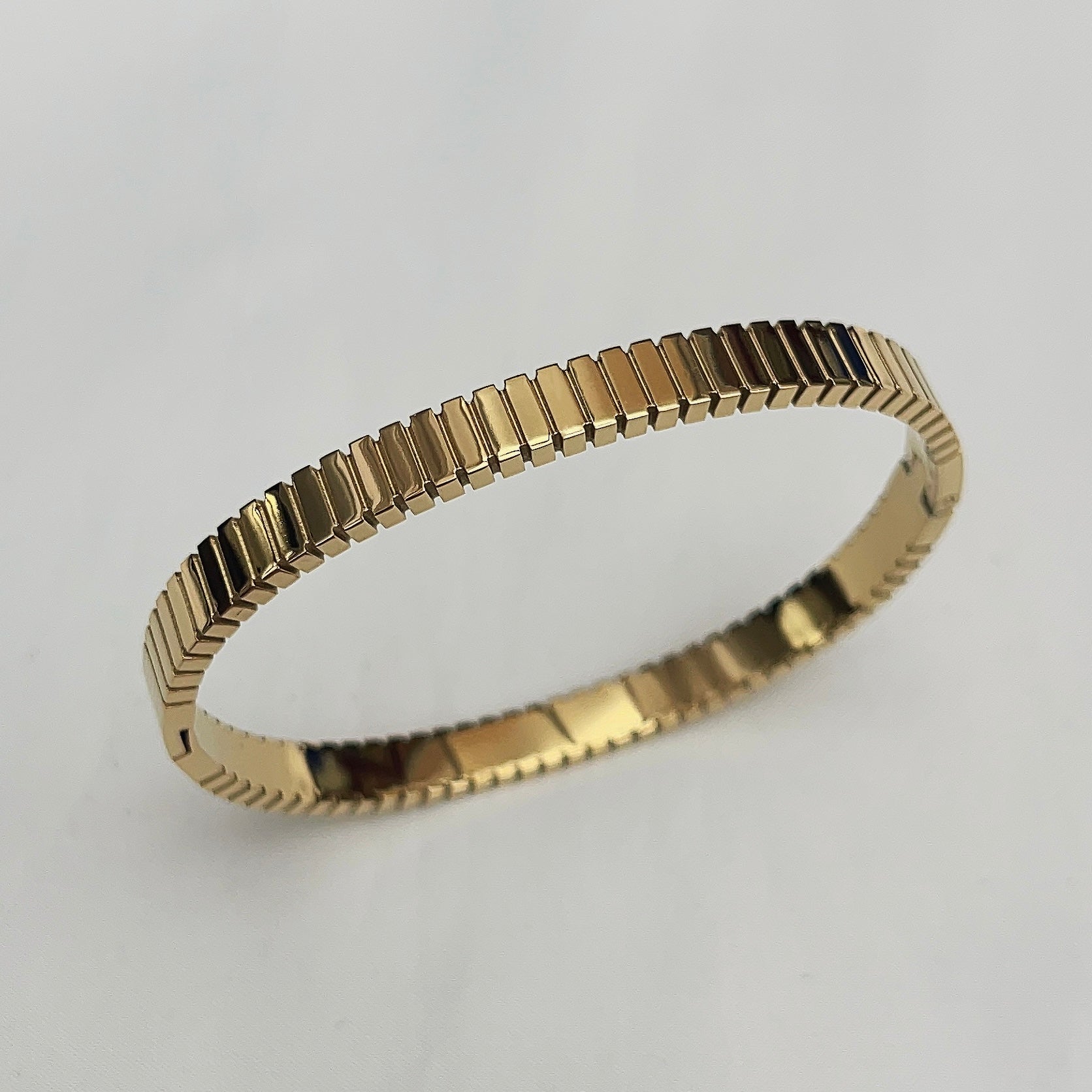 Iris | Bangle