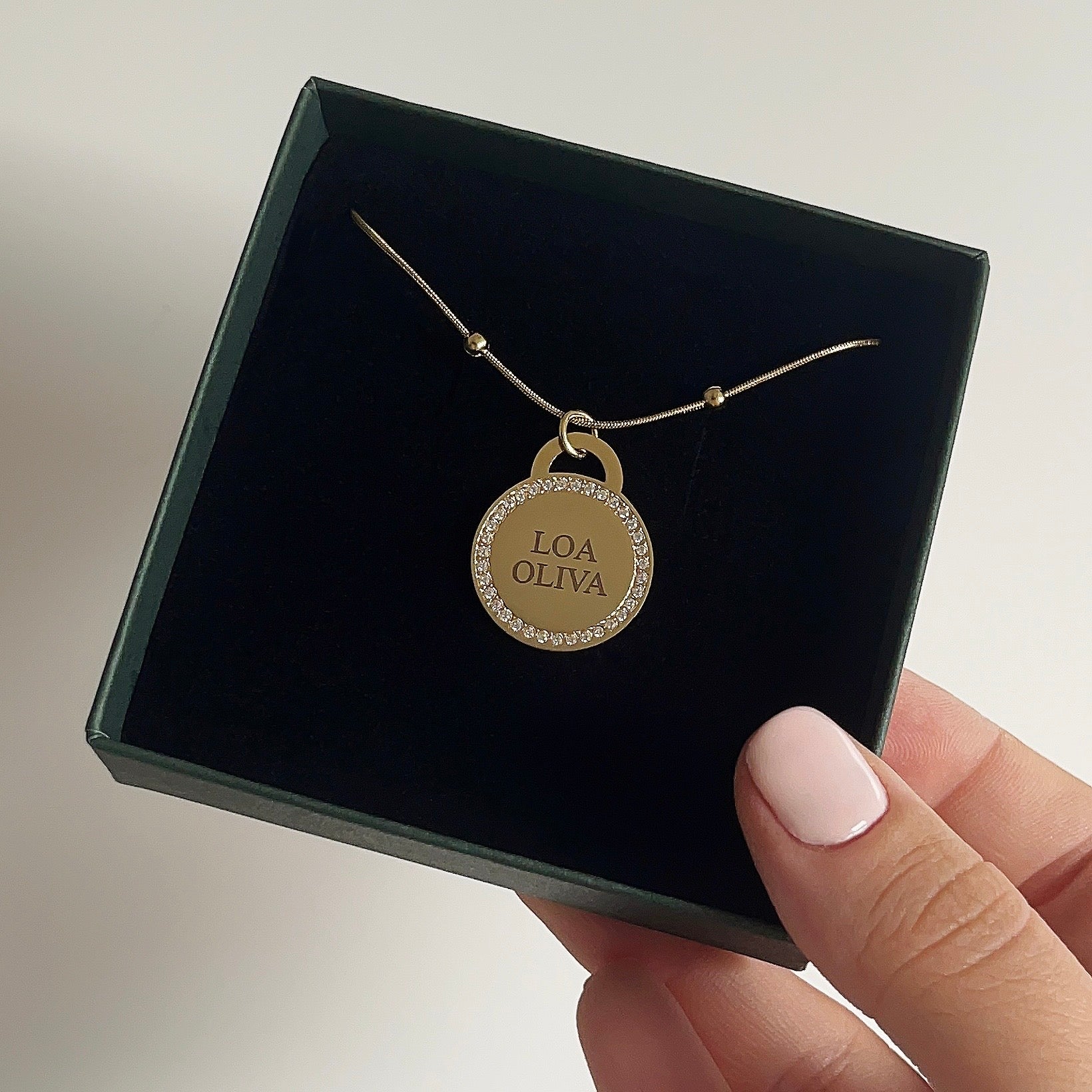 Ronde Naamketting met Diamantjes | Graveerbare Ketting
