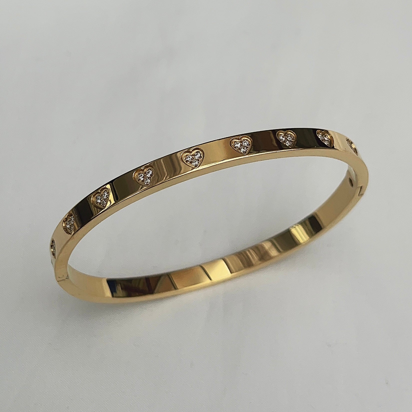 Love | Bangle