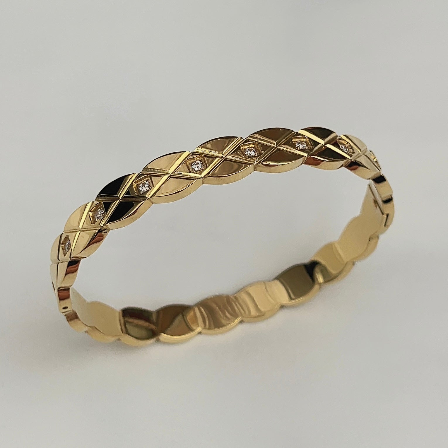 Mela | Bangle