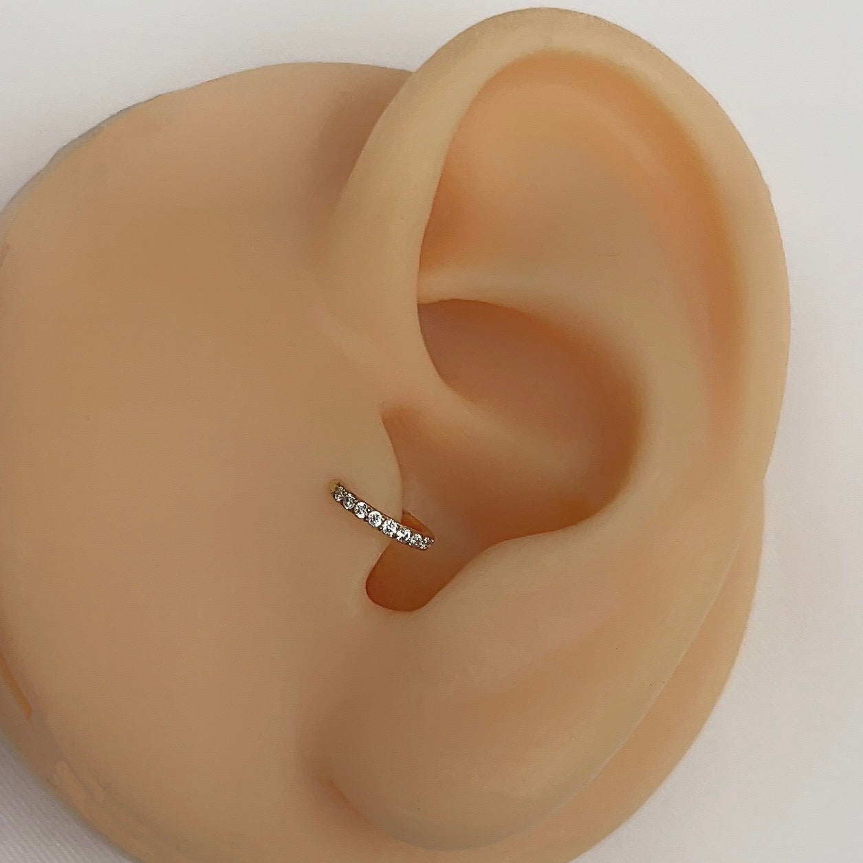 Full Diamond | Tragus Piercing