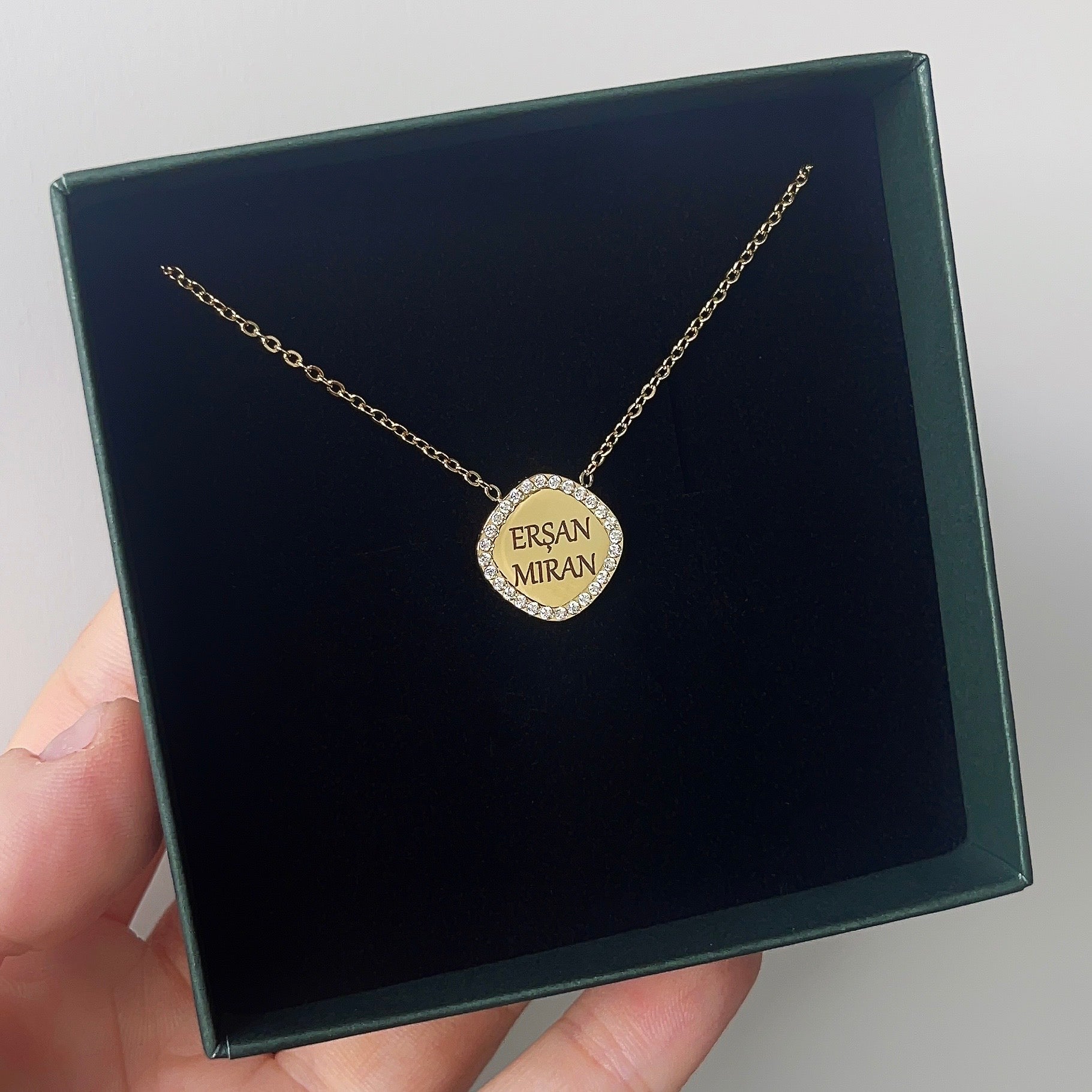 Diamantjes Naamketting Goud | Graveerbare Ketting