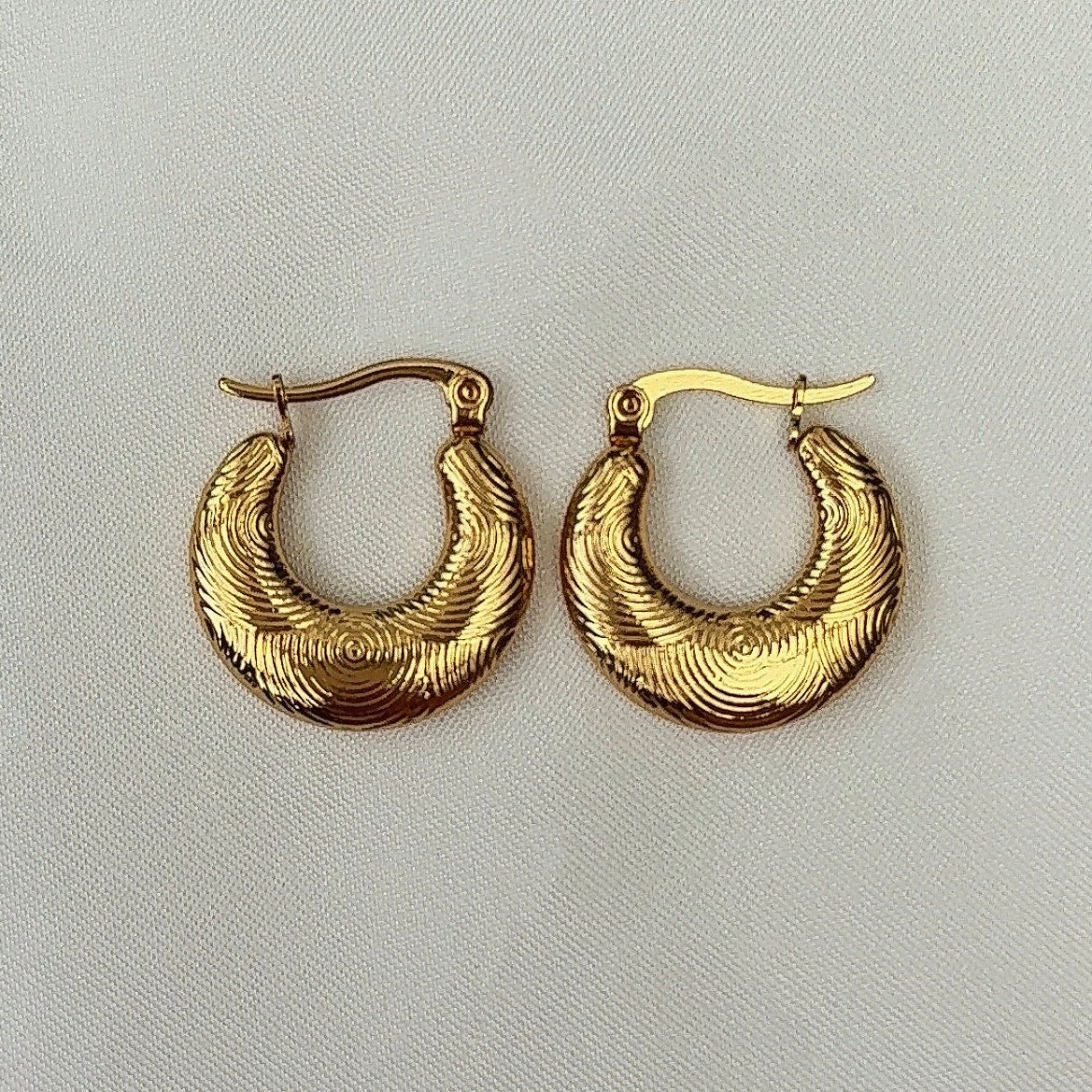 Aphrodite Hoop | Oorbel