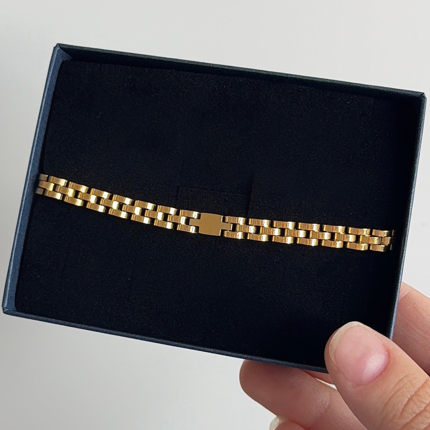 Velia Armband met Initialen Goud | Graveerbare Armband