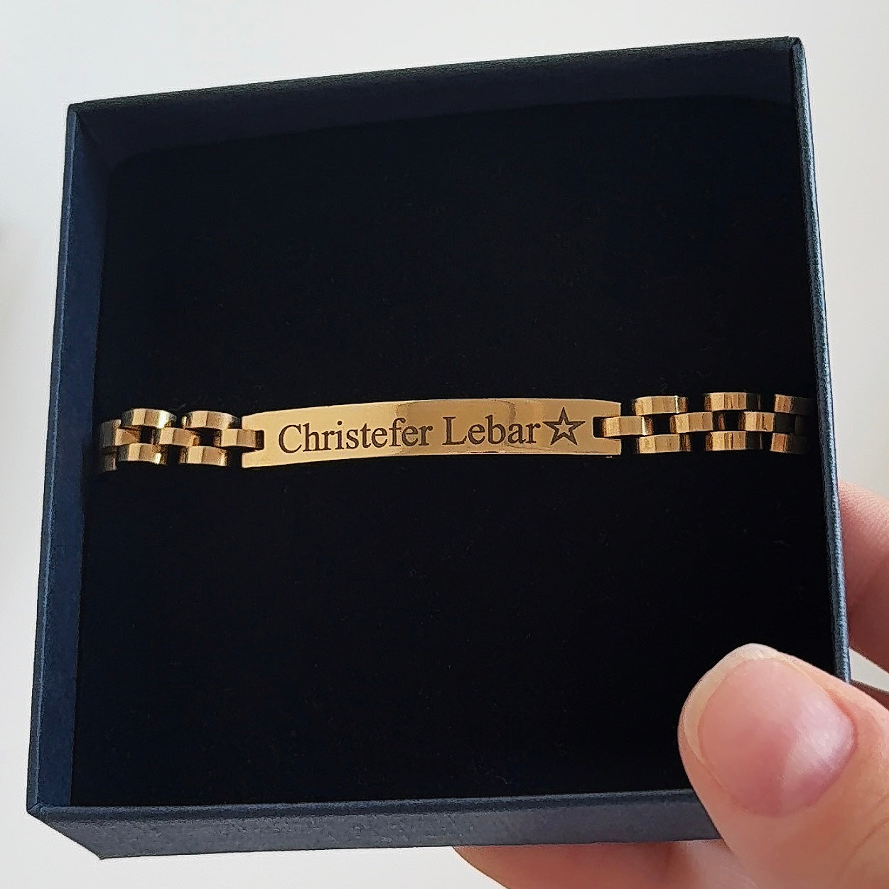 Velia Armband met Naam Goudkleurig | Graveerbare Armband
