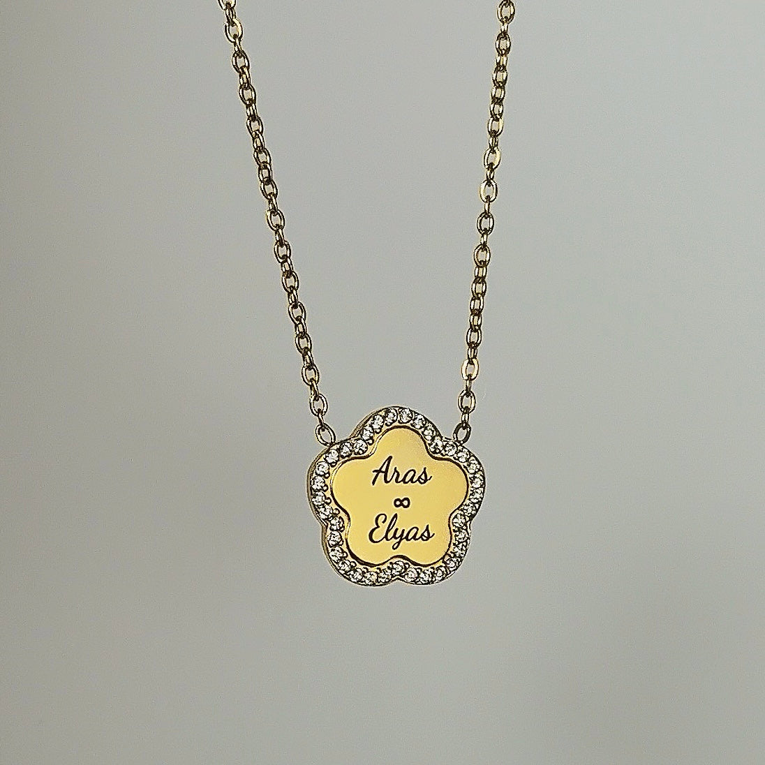 Klaver met Diamantjes | Graveerbare ketting
