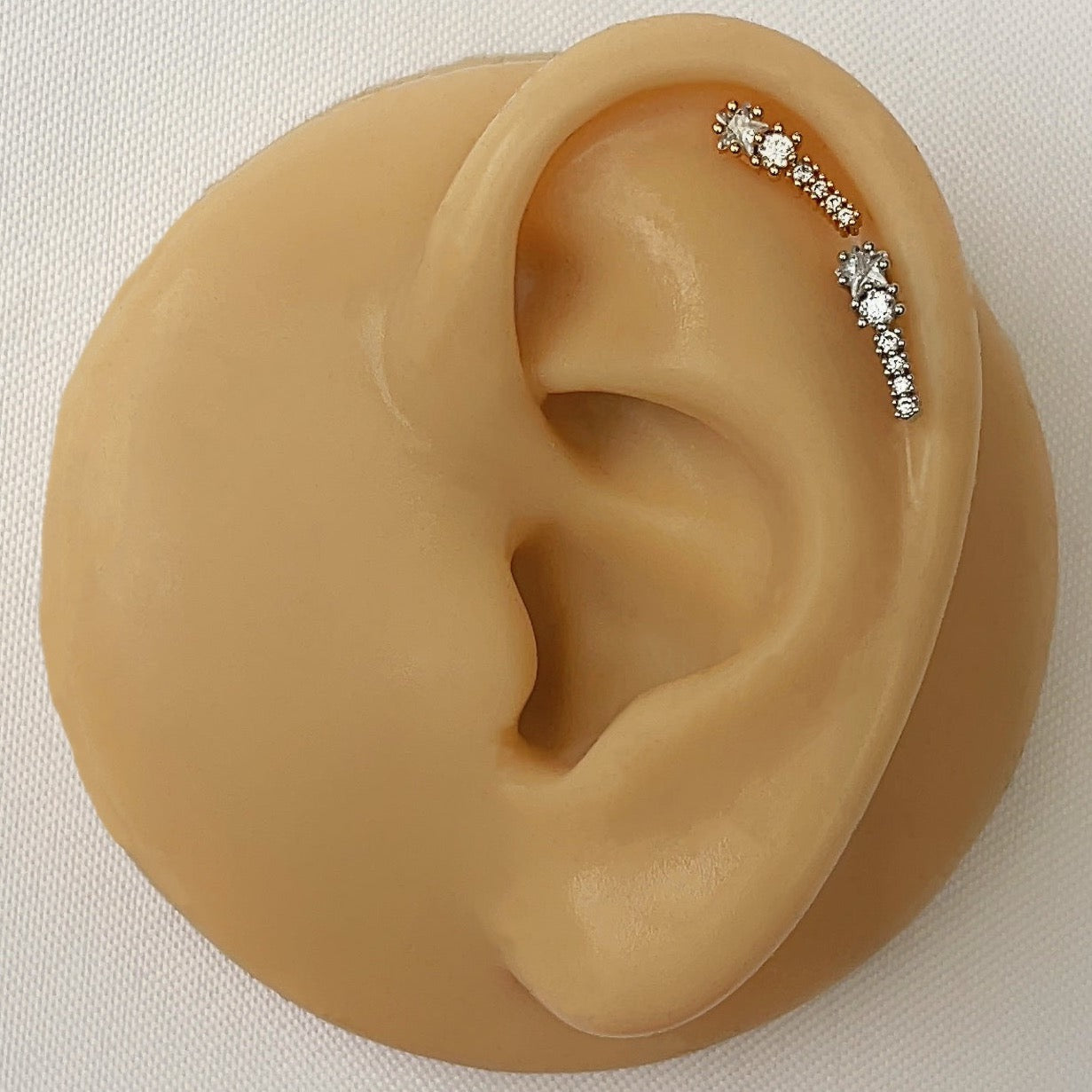 Sternschnuppe | Helix-Piercing