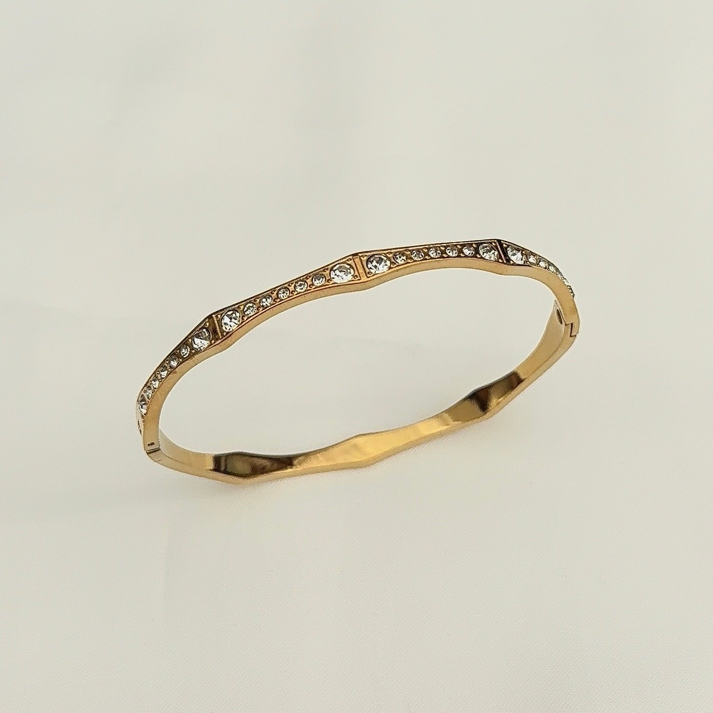 Verae | Bangle