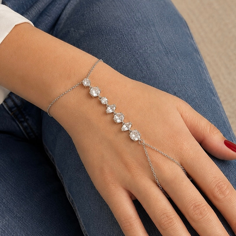 Andrea Silver | Handchain