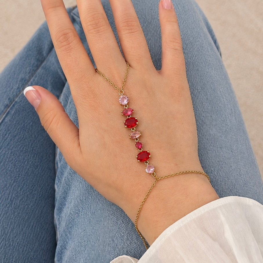 Andrea Red | Handchain